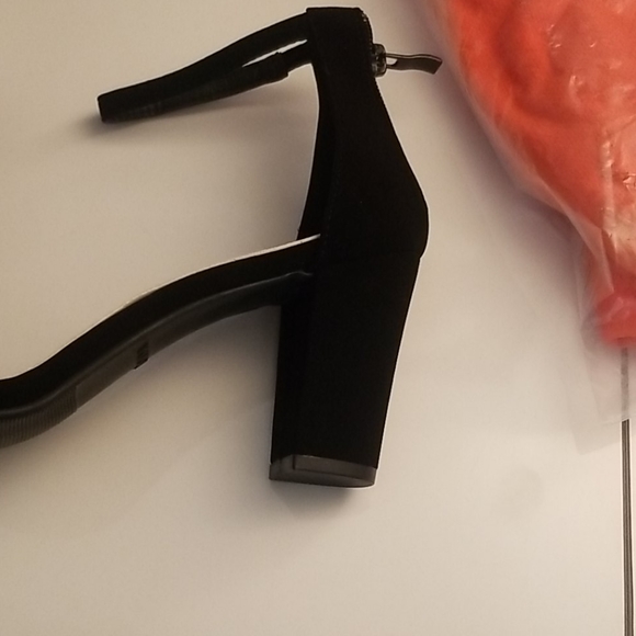 Shoes - Picture 3 of 3